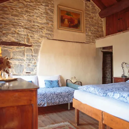 Alloggio per agriturismo Ca' D'alfieri *