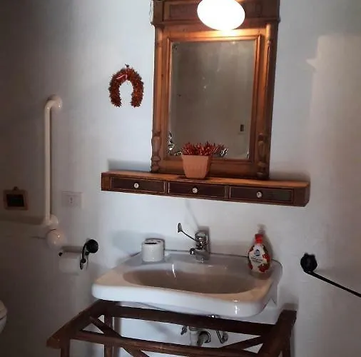 Ca' D'alfieri Vakantieboerderij *